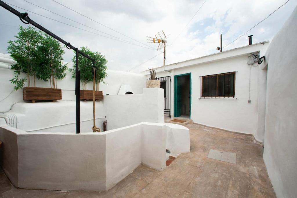 Apartamento Con Terraza Y Barbacoa Paterna Eksteriør bilde